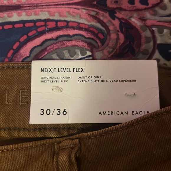 BRAND NEW AE jeans - Picture 2 of 4